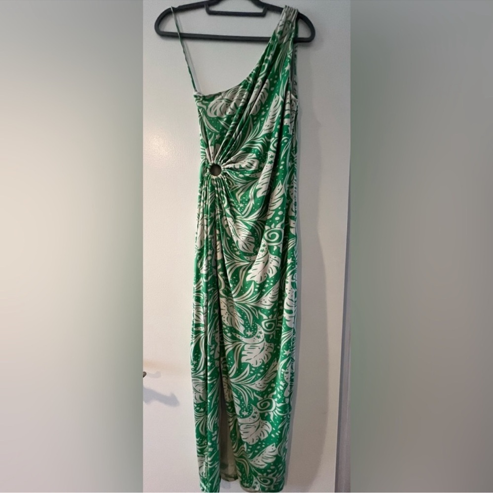 Saylor Kaegan One-Shoulder Dress in Kermit – Size M - Picture 5 of 14